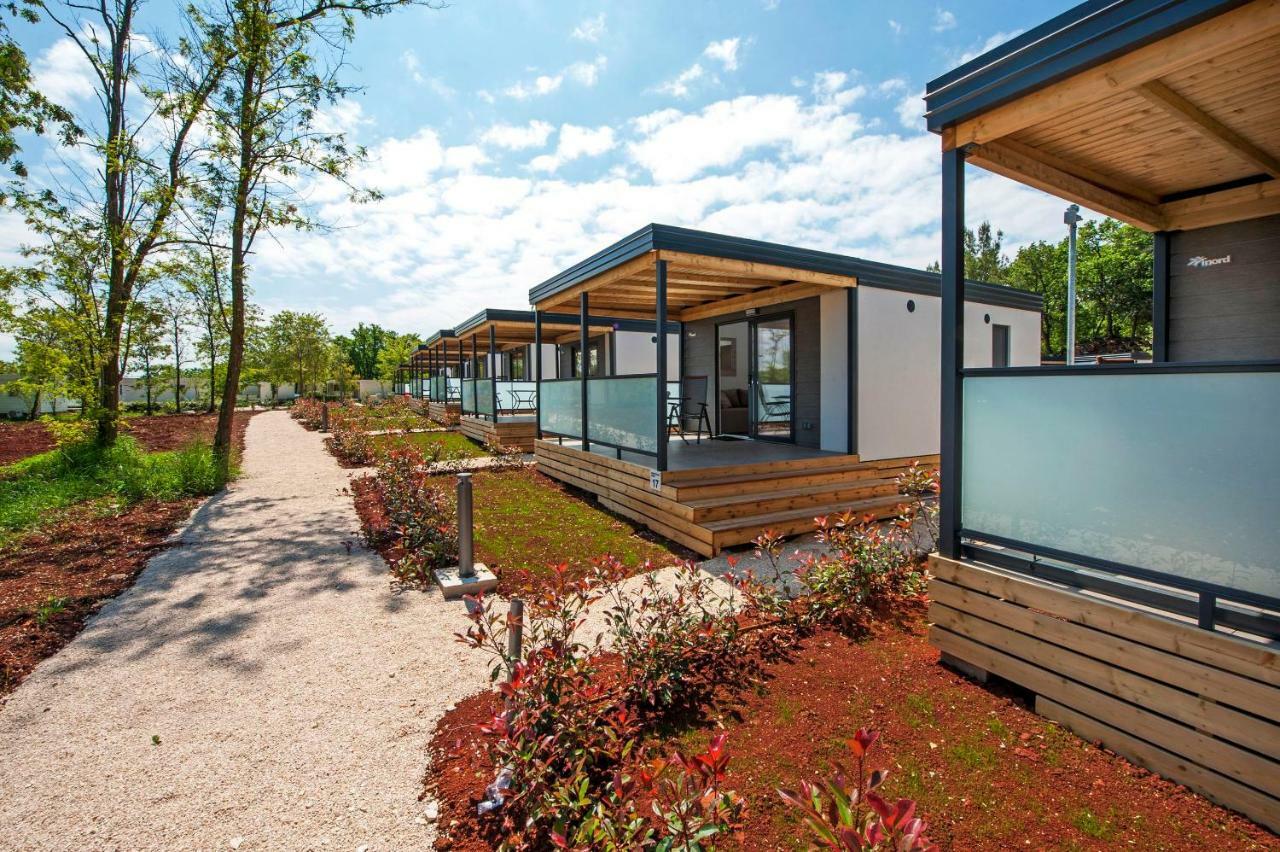 Eurocamp Mobile Homes At Fkk Nudist Campsite Solaris Tar-Vabriga Exterior foto