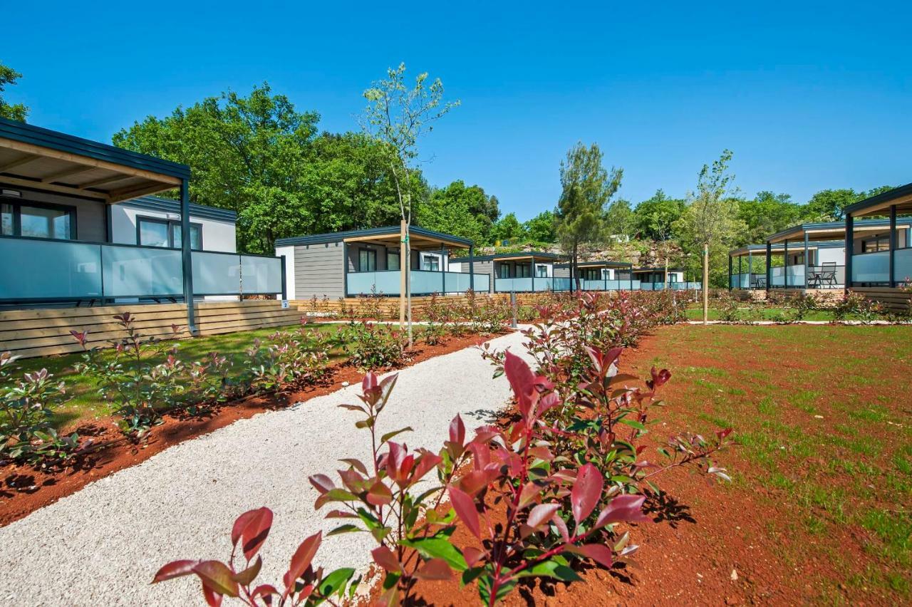 Eurocamp Mobile Homes At Fkk Nudist Campsite Solaris Tar-Vabriga Exterior foto